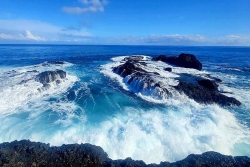 La Réunion :  ciel nuageux et humide dans le Sud, variable, mais sec, dans le Nord