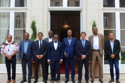 Statut de la Guyane : les élus ressortent "satisfaits" de leur rencontre avec Manuel Valls