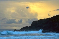La Réunion : des nuages, des averses, du vent sur l'Est et le Nord, du soleil sur la côte sous le vent