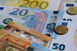 Livret A, LEP, électricité, allocation rentrée, impôts... tout ce qui change à partir du 1er août 2025