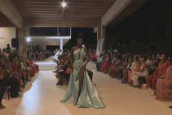 Le styliste Kévin O'Brian fait son show à l'Arawak : une collection entre élégance et audace