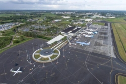 Aéroport Guadeloupe Maryse Condé : en coulisse, le marathon des grandes vacances des équipes au sol