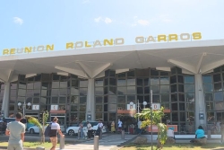 Saint-Denis : une mule interpellée à l'aéroport de Roland Garros avec 2,1 kilos de cocaïne