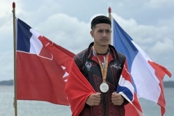 Aymerick Kanimoa en route pour le Championnat du monde de Va'a marathon à Rio
