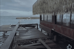 Forte houle : un restaurant de Punaauia détruit par les vagues