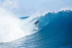 Tahiti Pro 2025 : Mihimana Braye se qualifie pour les quarts de finale