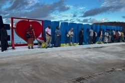 Les lettres géantes ont été dévoilées à Mamoudzou