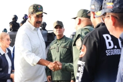Les États-Unis ordonnent le déploiement de forces navales et aériennes dans le sud des Antilles