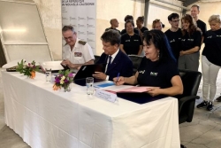 Manuel Valls en Calédonie : l'État engage 190 millions de francs pour financer l'aide alimentaire