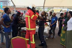 Une journée pour rapprocher les jeunes du métier de sapeur-pompier à Dzoumogné