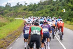 Tour de Guyane 2025 : une édition pleine de rebondissements qui bat un record de vitesse