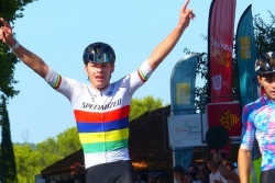 Cyclisme : un Mauricien, champion du monde 2025 junior, remporte le tour des Causses U19