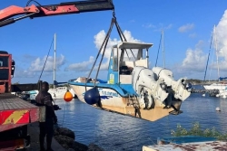 Saisie de grande ampleur à Marie-Galante : plus de 270 000 cigarettes et 600 litres d’alcool de contrebande interceptés