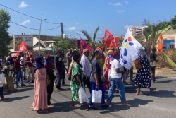 "Pour une énième fois, on lui fait part de nos revendications", une manifestation pour accueillir Manuel Valls à Mayotte