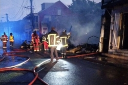 Violent incendie à Pointe-Noire : trois maisons ravagées, une autre intervention à Sainte-Rose