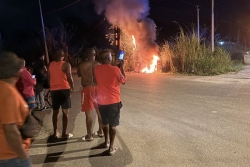 Un incendie au lieu dit « Chez Bibi » prive plusieurs centaines d’habitants d’électricité à Saint-Laurent