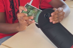 Rentrée sans portable : la "pause numérique" effective au collège Ramé Decorbin à Sainte-Anne