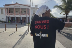 10 km par jour pour sauver l’école Génie en Herbe de Petit-Bourg