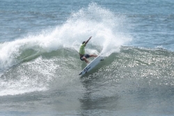 Kauli Vaast en demi finales des World Surfing Games, au Salvador