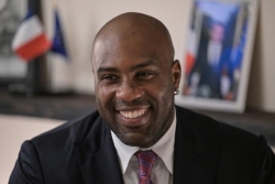 Teddy Riner vise un retour à la compétition d'ici "deux ou trois mois"... Et la présidence de la République