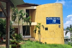 Les parents d'élèves de l'école maternelle de Bouéni en colère