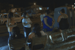 VIDÉO. À Cayenne, des maraudes au village chinois pour accompagner les femmes vers une sortie de la prostitution