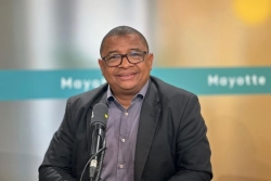 "Nous avons besoin de l'aide des uns et des autres pour être les porte-voix de Mayotte", explique le conseiller départemental Abdoul Kamardine