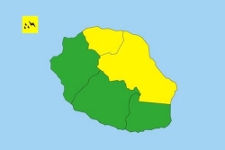 La Réunion : vigilance jaune, fortes pluies et orages, sur le Nord et l'Est à partir de minuit