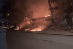 Le cimetière de Passamaïnty en feu en marge d'affrontements entre bandes ce dimanche soir