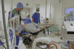 "L’hôpital des tempêtes", un documentaire dans les coulisses de l'un des hôpitaux les plus isolés de France