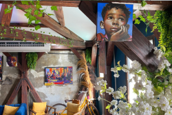 Claude Cauquil au "Bo’Art", le concept qui mêle restauration et exposition artistique à Fort de France