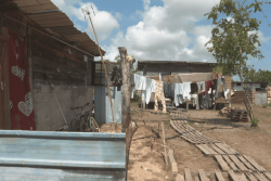 Macouria : 200 personnes menacées d’expulsion à cause de la destruction du squat « Mexico »