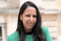 Qui est Naïma Moutchou, la nouvelle ministre des Outre-mer ? 