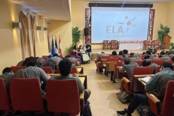 Dictée ELA : un stylo pour lutter contre les leucodystrophies et un message de solidarité