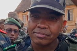 Le colonel Michaël Randrianirina qui a pris le pouvoir à Madagascar annonce qu'il sera investi président vendredi