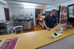 SÉ LA KAY NOU. Évans Martot a créé son fast-food local à Case-Pilote