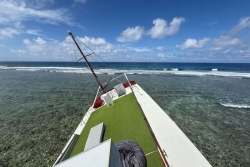 Un bateau de plongée échoué à Bélep avec onze personnes à bord