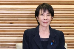 Au Japon, la conservatrice Sanae Takaichi est la première femme à la tête du gouvernement