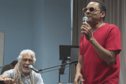 Les artistes Chris Combette et Tony Chasseur en duo sur la scène de l’Encre à Cayenne