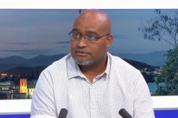 "Le mouvement indépendantiste ne peut pas porter deux voix différentes", estime Dominique Fochi pour le FLNKS