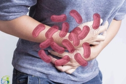 Rangiroa: alerte générale à l'intoxication alimentaire, un chapiteau et des matelas installés pour effectuer des perfusions