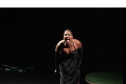 "Tout me sépare d’elle" : quand Mariama, comédienne noire, s'émancipe de Joséphine Baker