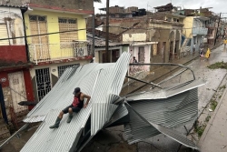 L'ouragan Melissa provoque des "dégâts considérables" à Cuba et plus de 10 morts dans des inondations en Haïti