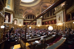 Le Sénat confirme le report des élections provinciales
