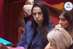 La ministre de l'Outremer défend la préfecture de Mayotte après la vente de bouteilles d'eau