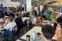 Repas à un euro dans les lycées : "un peu tôt" pour un contrôle de la CRC, estime la Région Réunion