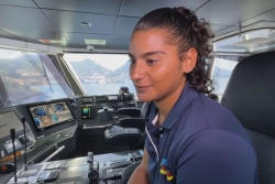 Jeune, femme et capitaine du Miss des Îles : Evy Saint-Eloi bouscule les codes du monde maritime