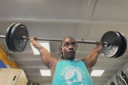Du CrossFit à l'or national en haltérophilie, la passion dévorante du Guadeloupéen Aschkenaz Pineau