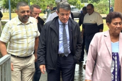 En "colère" depuis son éviction, Manuel Valls pointe "l’échec" d'Emmanuel Macron et de Sébastien Lecornu sur le dossier calédonien