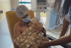 Prématurité : en Guadeloupe, un défi de santé publique au cœur du Challenge peau à peau